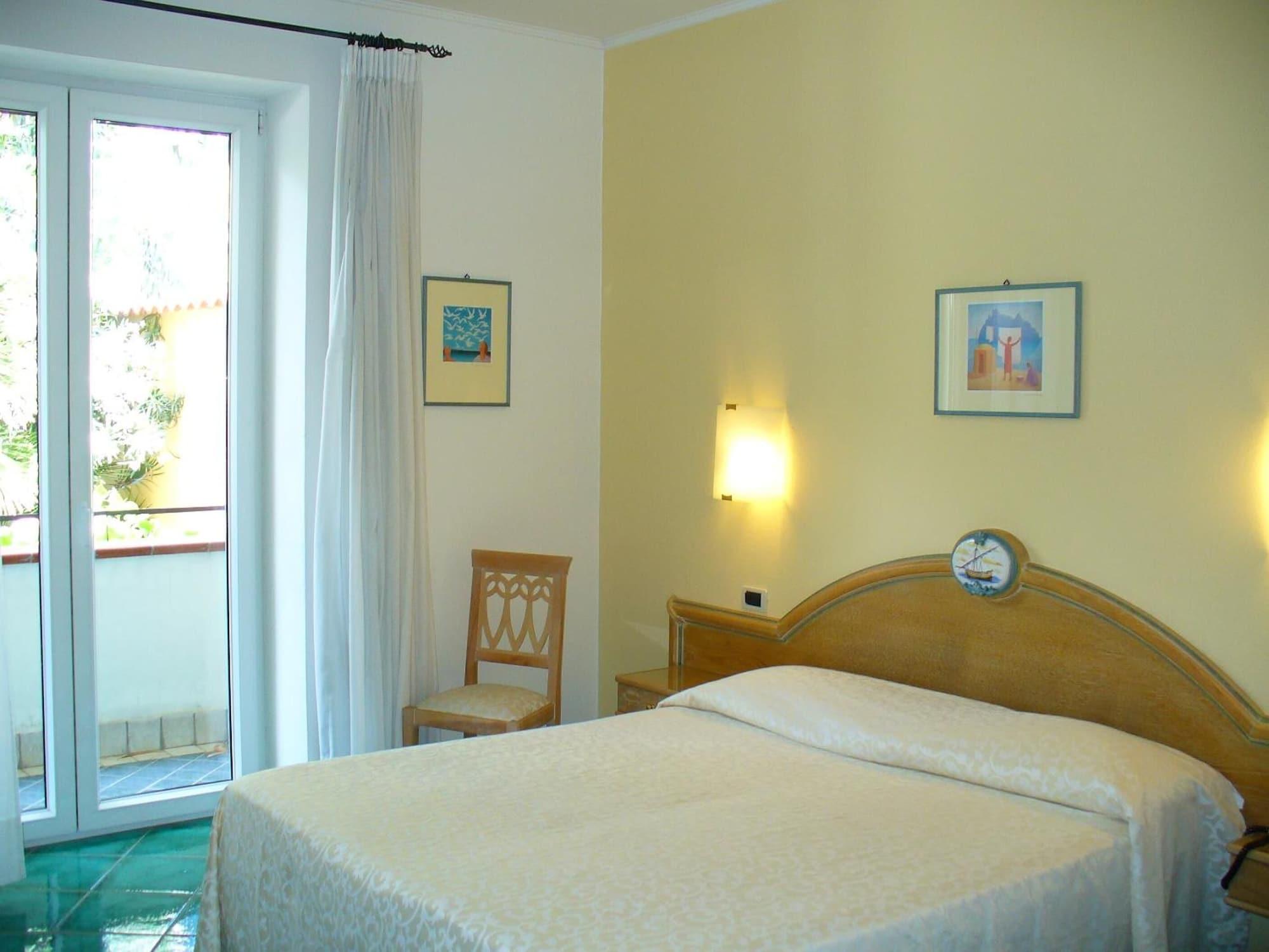 Hotel La Marticana Ischia Exteriör bild