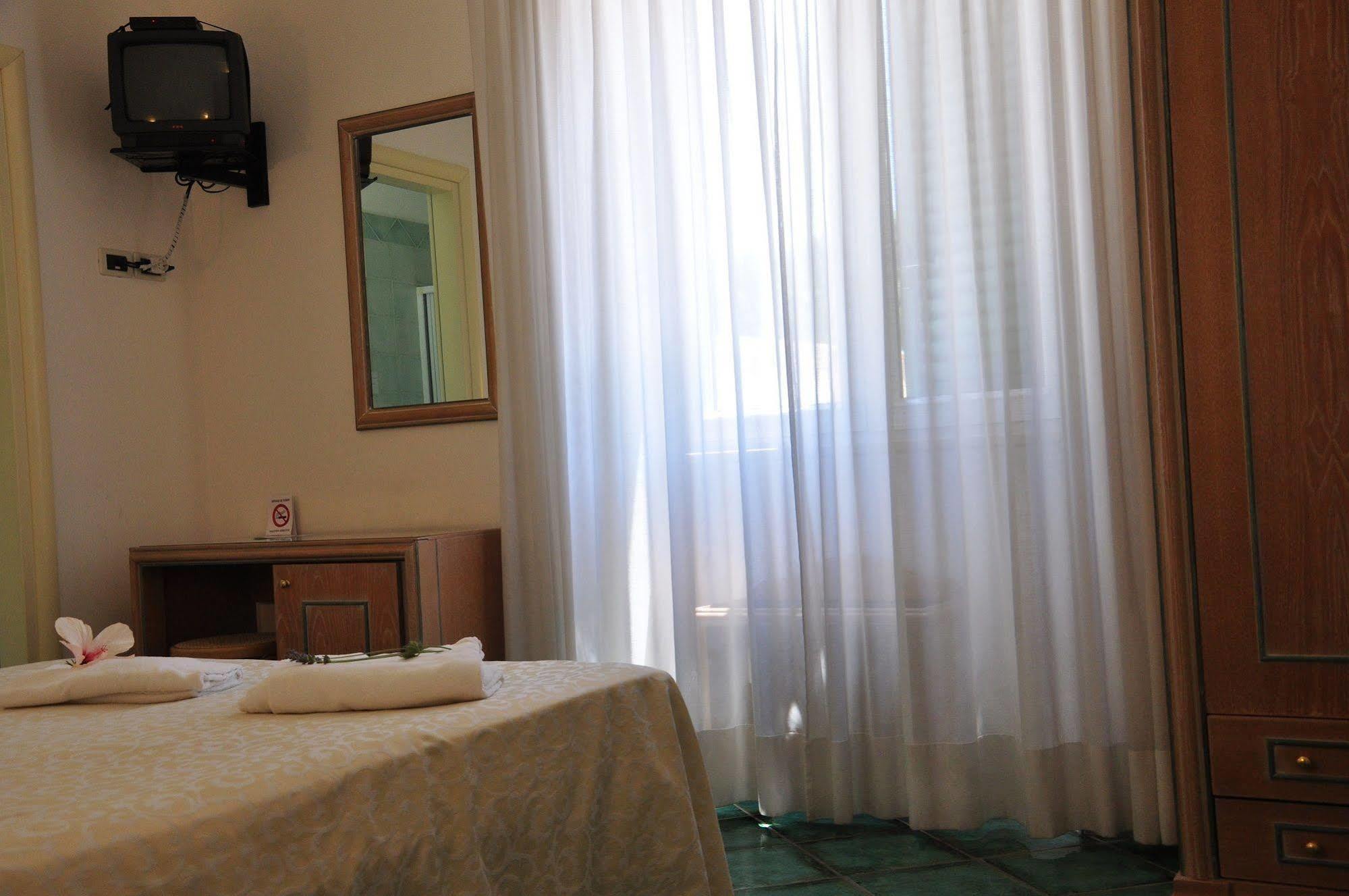 Hotel La Marticana Ischia Exteriör bild